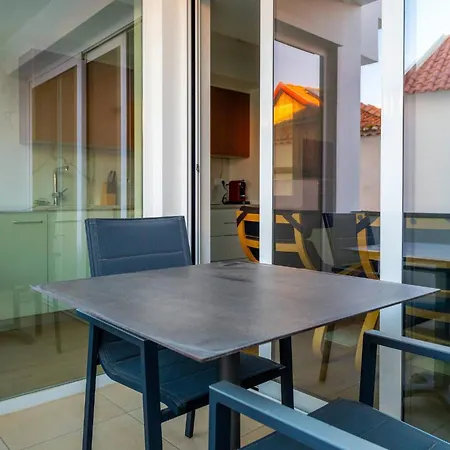 Historic Centre Teatro Apartment